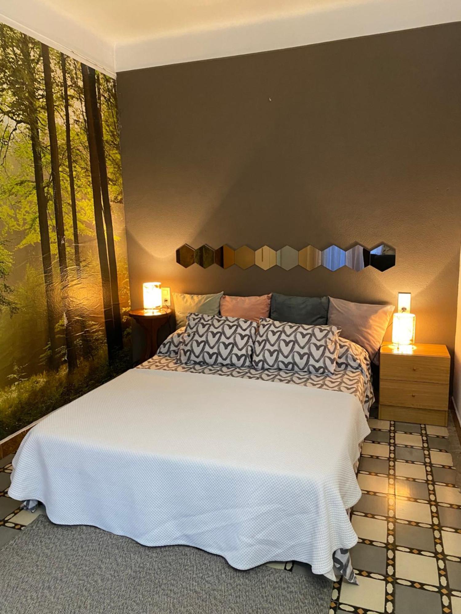 Apartamento Felicitat ฟิกวยเรส ภายนอก รูปภาพ